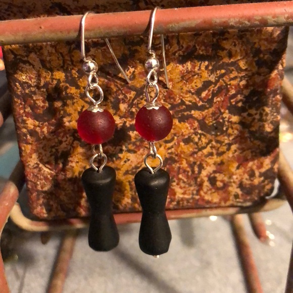 Jewelry - 🌸2/$25 recycled glass earrings